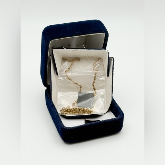 New In Box ✨ The Danbury Mint ✨ Gold & Diamond Heart Pendant Necklace - Picture 16 of 16